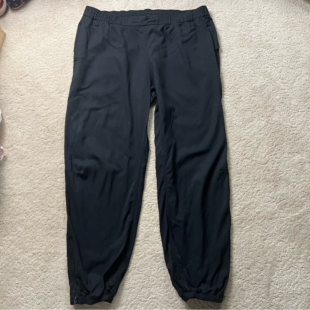 Lululemon Essential Affinity Mid Rise Jogger Black 10 - Picture 4 of 13